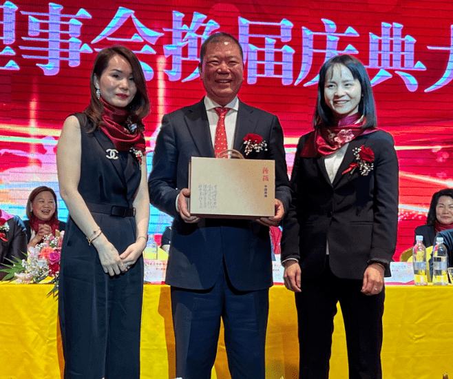 厦门华侨主场众望所归，取得胜利的简单介绍